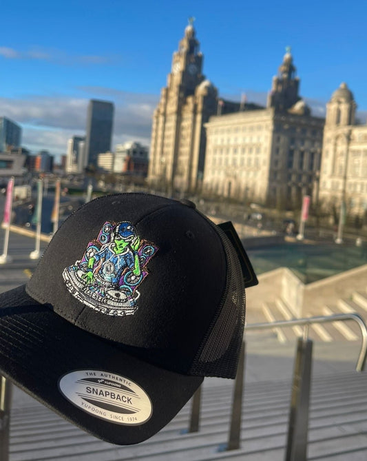Space Alien DJ trucker cap - black x neon green